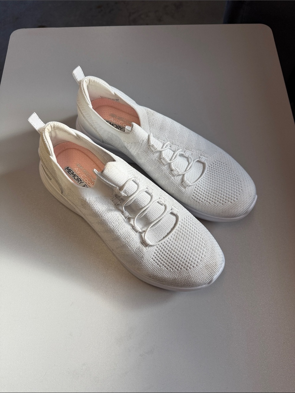 SKECHERS Women's Skech-Lite Pro Touch of Sparkle Slip-On Shoes Size 9.5
